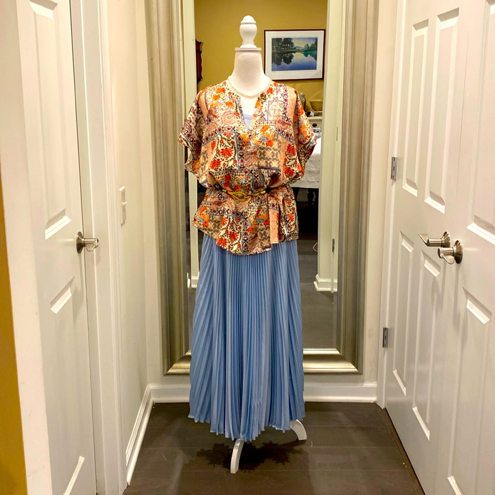 NWT Nicole Miller Women’s Size 1X Satin Boho Floral Pullover Tunic